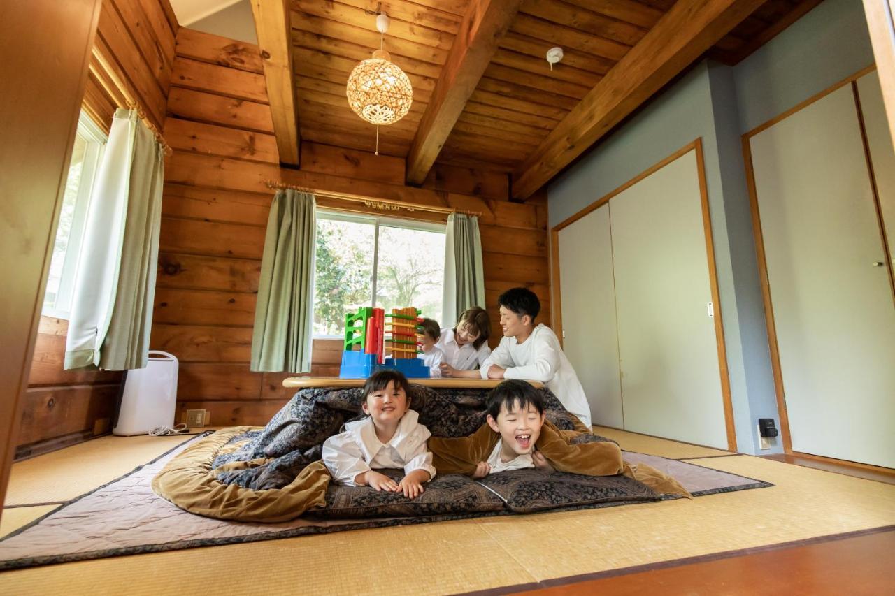 ログハウスkizuki Villa Tsuru ภายนอก รูปภาพ